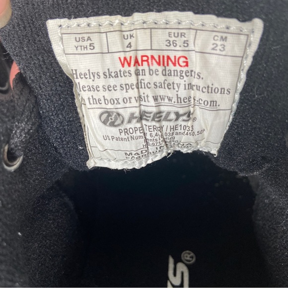 Heelys Wheeled Shoes Youth 5 Propel Skate Kids Sneakers Black White Gray Caps - Picture 16 of 16